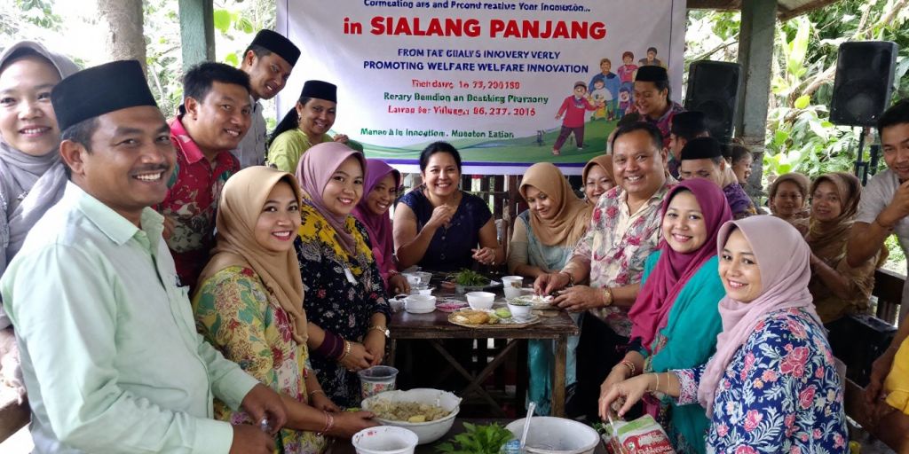 Kegiatan komunitas di Desa Sialang Panjang.